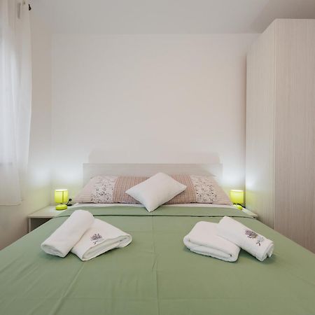 Apartments Mare Trogir Room photo